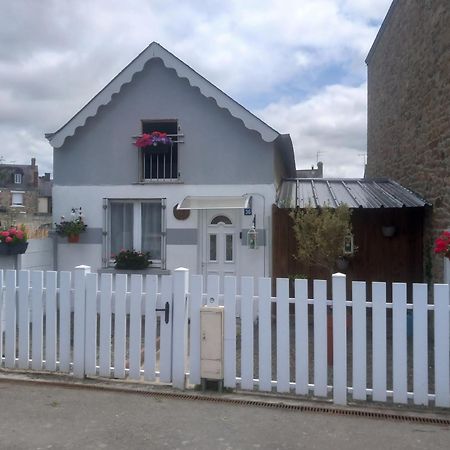 Gite The Georgette House Vila Pontorson Exterior foto
